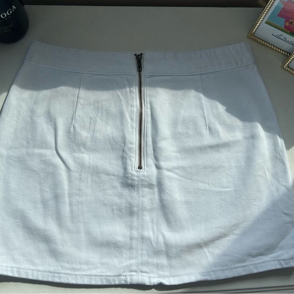 Lioness White Mini Skirt - Picture 5 of 5